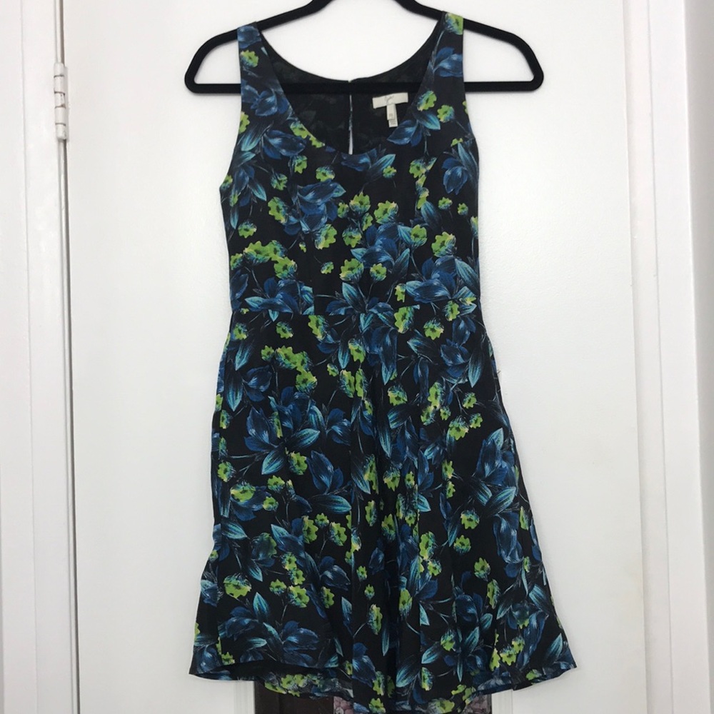 Joie Women’s Dress Size XS Black & Floral Pretty!